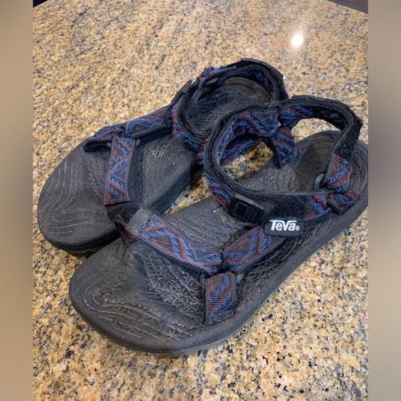 Teva women’s Sandals women’s size 8 - Picture 1 of 9